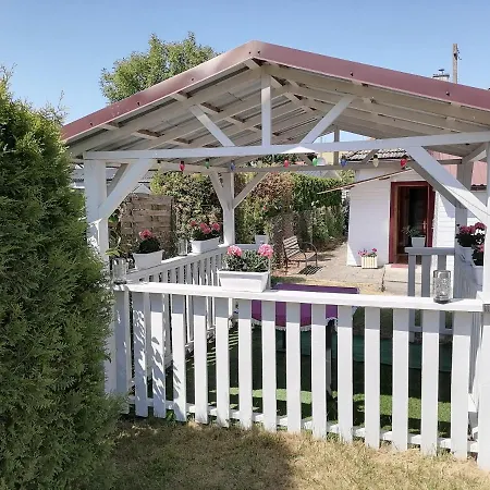 Holiday home Maly Bialy Domek Pobierowo