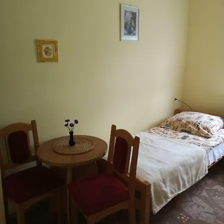 Holiday home Maly Bialy Domek *
